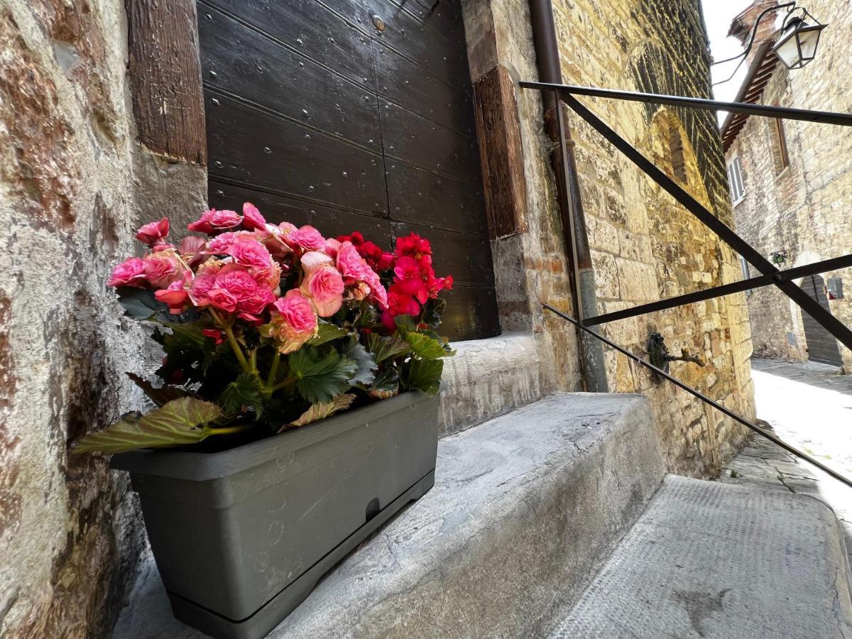 Apartament Dimora Casina Dell'Abbondanza Gubbio Zewnętrze zdjęcie